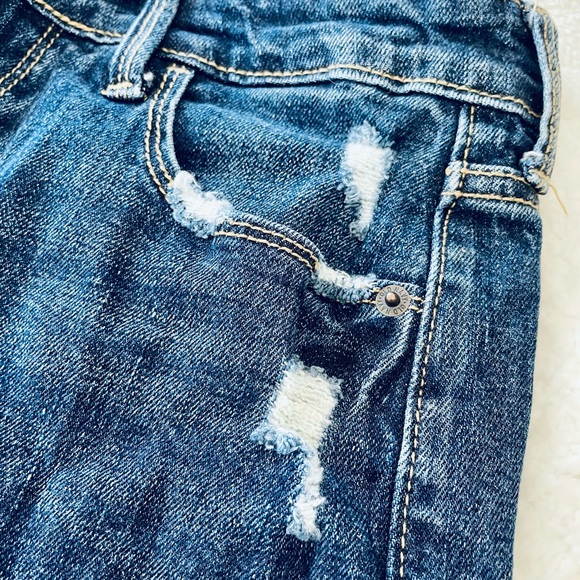 Old Navy High Rise Secret Slim Pockets Cuffed / size 4 - Picture 3 of 5